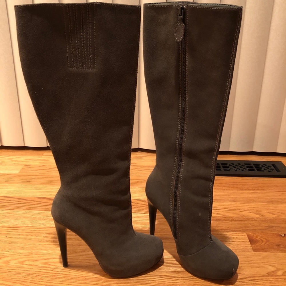 Type Z Grey suede knee high boot